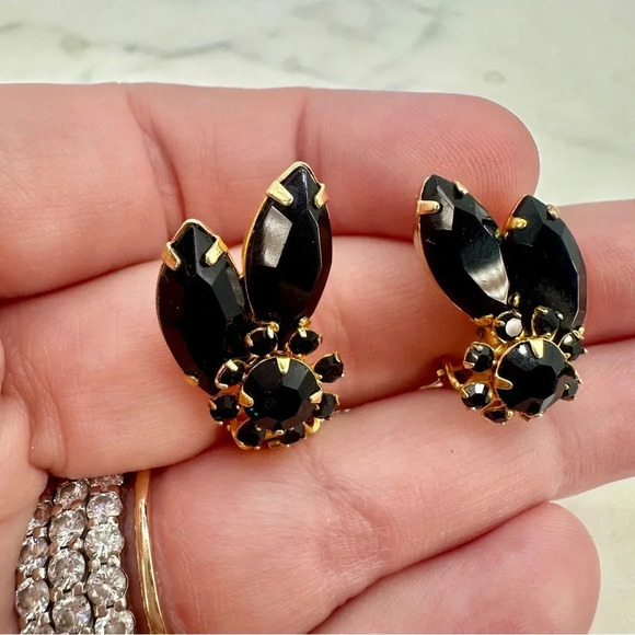 Vintage Black Glass Clip On Earrings Prong Set Estate Glam Marquise Brid… - Picture 3 of 8